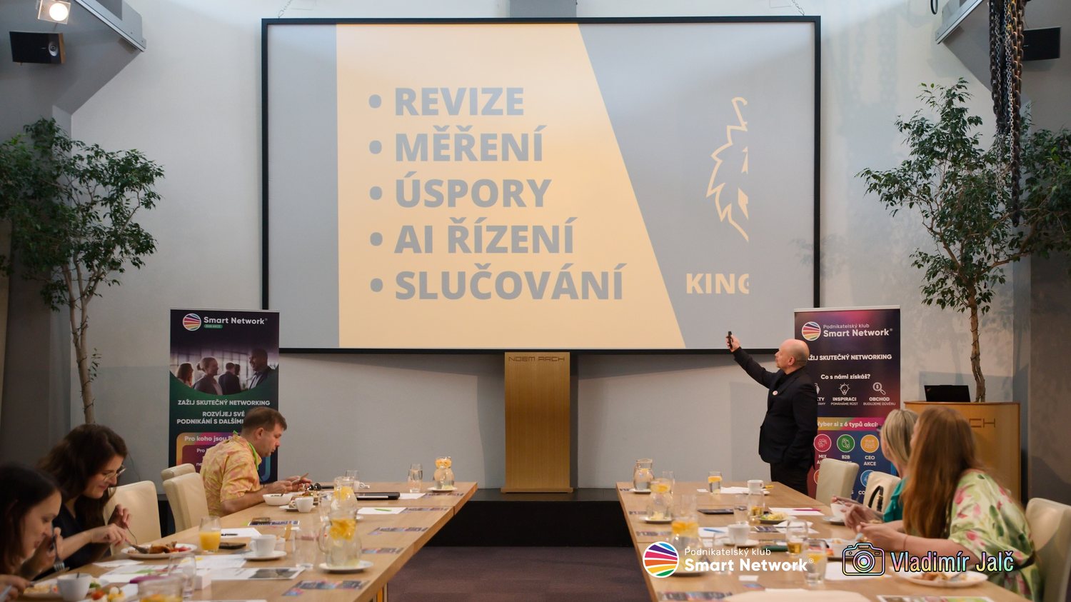 Vzdělávací vstup na plátně